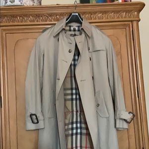 Burberry Double Breasted Tan Coat!